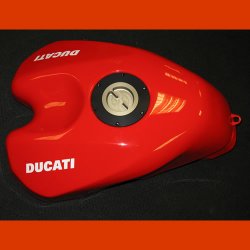 Ducati D 16 RR Desmosedici fueltank New