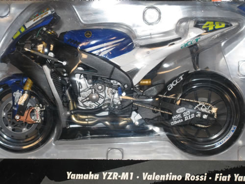 Yamaha YZR-M1 Valentino Rossi 2007 - Klik op de afbeelding om het venster te sluiten