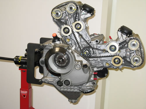 Ducati motorblok steun - Klik op de afbeelding om het venster te sluiten