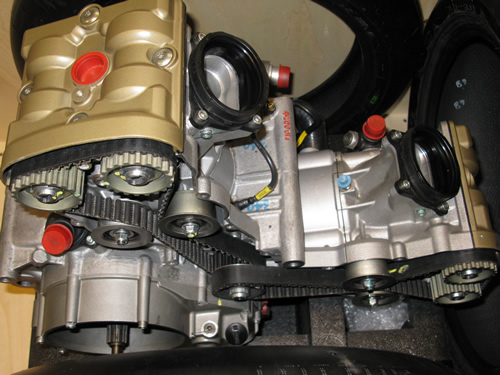 Ducati Corse F'10 HAGA Engine Complete - Klik op de afbeelding om het venster te sluiten
