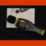 Decibel meter